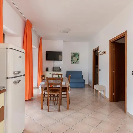 Le Vecchie Scuole * Campiglia Marittima