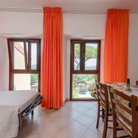 Le Vecchie Scuole * Campiglia Marittima